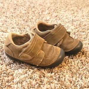 StrideRite Toddler Shoes!